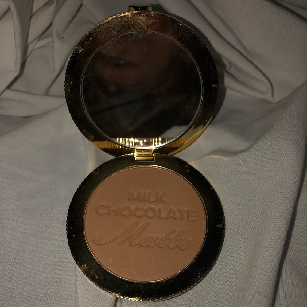 Too Faced milk chocolate soleil bronzer